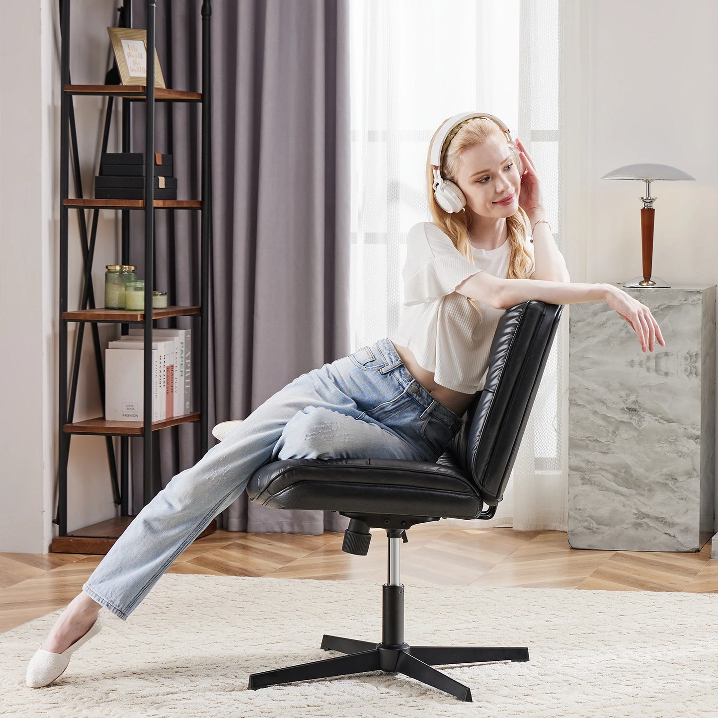 MBM  Cross Legged Task Chair